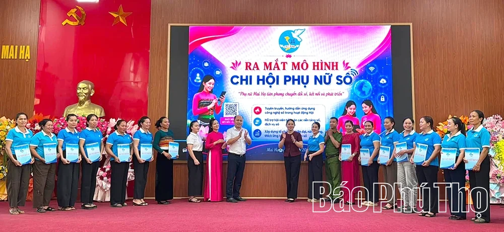 Phụ nữ cơ sở sáng tạo với mô hình chuyển đổi số