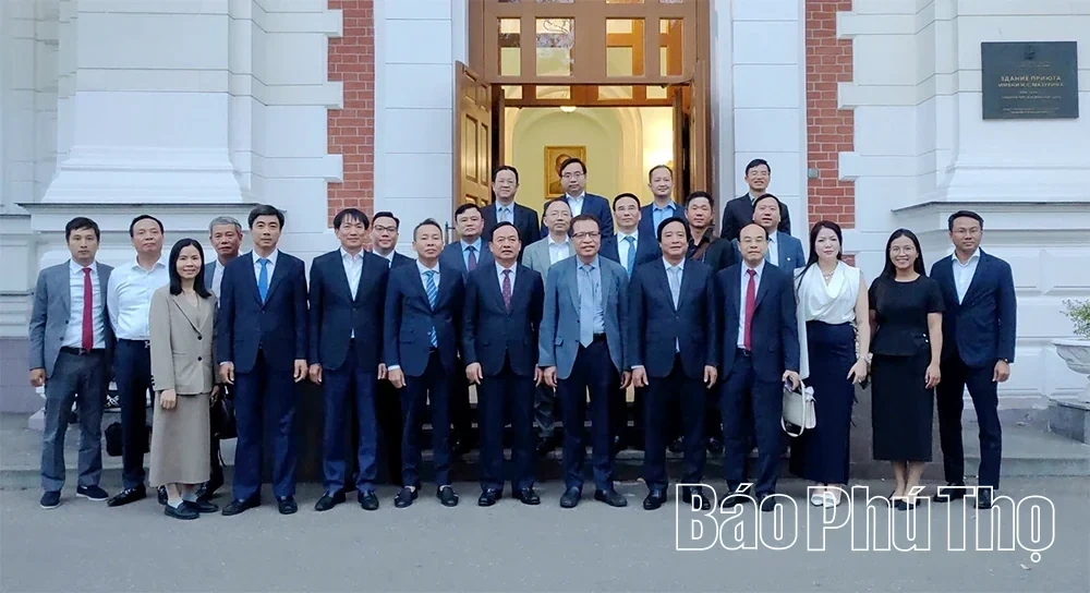 Enhancing Coordination with Vietnamese Embassies in Russia, Norway, and Denmark to Boost Investment Attraction into Phu Tho Province