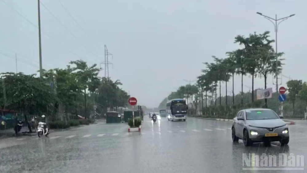 Thời tiết ngày 17/9: Bắc Bộ, Trung Bộ tiếp tục có mưa vừa, mưa to