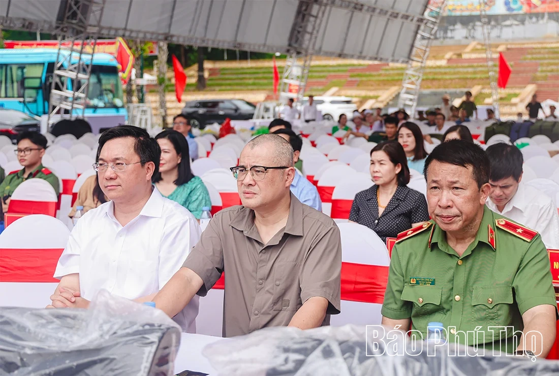 Tổng duyệt chương trình Lễ kỷ niệm 72 năm Ngày Bác Hồ về thăm Đền Hùng và khánh thành Tượng đài “Bác Hồ với ngày hội non sông”