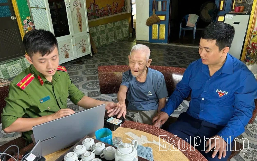 Để chuyển đổi số đến gần hơn với người dân