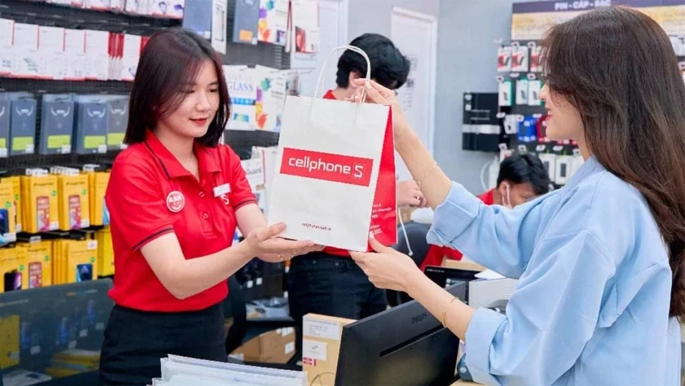 Xiaomi Band 10 và Xiaomi Band 10 Pro: Bản Pro nâng cấp gì đáng tiền?