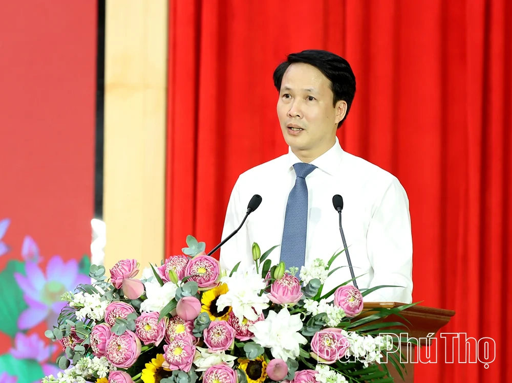 Nâng cao chất lượng sinh hoạt chi bộ, phát triển đảng viên gắn với chuyển đổi số