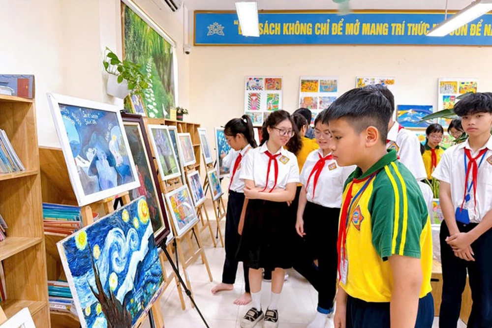 Hoạt động giáo dục tăng cường không thu tiền của người học