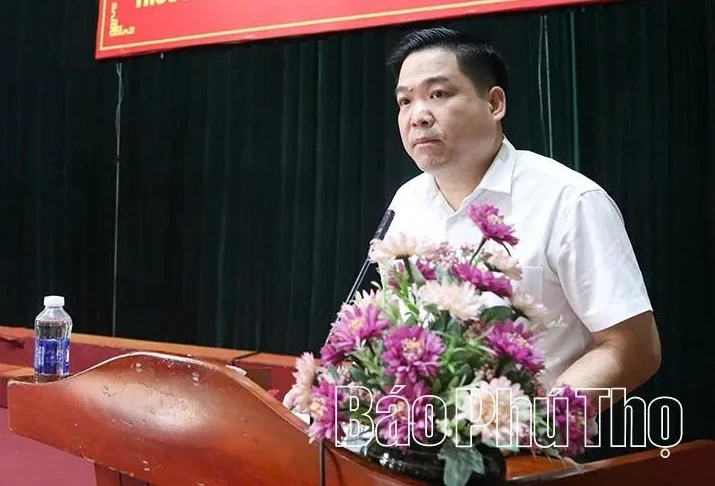 Đoàn đại biểu Quốc hội tỉnh tiếp xúc cử tri các xã vùng Đà Bắc