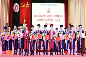 Từ chuyện “Tiến sĩ cầu lông” đến... ngăn ngừa hội chứng!