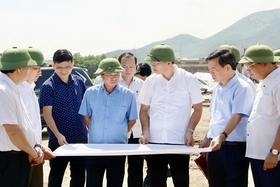 Chủ tịch UBND tỉnh kiểm tra tiến độ một số dự án trọng điểm