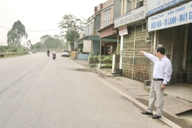 Sớm khắc phục hệ thống đèn chiếu sáng trên đường Lạc Long Quân