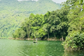 Viên ngọc xanh giữa đại ngàn Việt Bắc