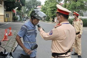 Tiếp tục thực hiện các giải pháp đảm bảo trật tự an toàn giao thông những tháng cuối năm