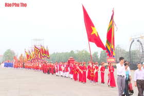 Lễ rước kiệu về Đền Hùng của các địa phương vùng ven Khu di tích