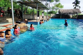 Để trẻ em vùng cao có sân chơi bổ ích ngày hè