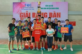 Giải bóng bàn đồng đội copy đơn Đoan Hùng mở rộng