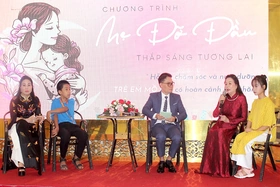 Tọa đàm “Mẹ đỡ đầu - Thắp sáng tương lai”