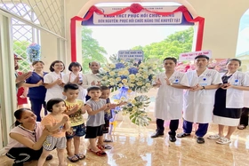 Khai trương Đơn nguyên phục hồi chức năng cho trẻ khuyết tật