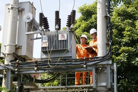Điện lực Hạ Hòa đảm bảo cung cấp điện an toàn, ổn định