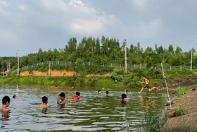 Đùa giỡn với