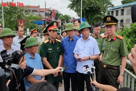 Phó Thủ tướng Hồ Đức Phớc chỉ đạo khẩn trương tìm kiếm, cứu nạn vụ sập cầu Phong Châu