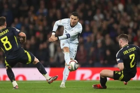 UEFA Nations League: Tây Ban Nha thắng đậm, Bồ Đào Nha hòa thất vọng