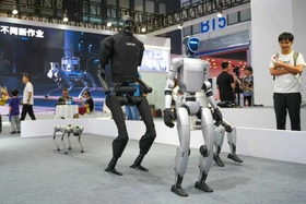 Vì sao nhiều robot hình người không có khuôn mặt?