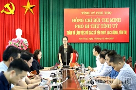 Phó Bí thư Tỉnh uỷ Bùi Thị Minh thăm và làm việc với các xã Yên Thuỷ, Lạc Lương, Yên Trị