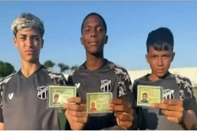 Bộ ba “Messi, Neymar và Iniesta” tái hiện ở đội trẻ Brazil