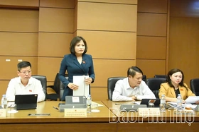 Hướng tới cơ chế pháp lý rõ ràng, cảnh báo sớm khủng hoảng