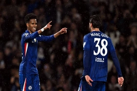 Chelsea phá kỷ lục tại Champions League 2 lần trong 33 phút