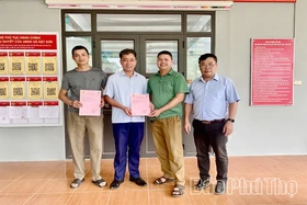 Đổi mới trong cấp sổ đỏ tại xã, phường