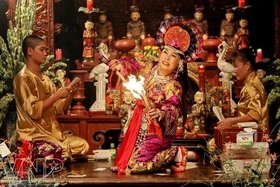 Không gian tín ngưỡng không thể bị bóp méo