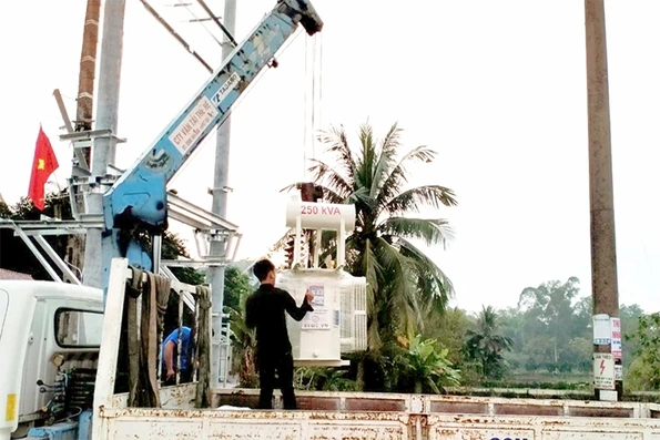 Đảm bảo cung cấp điện mùa nắng nóng