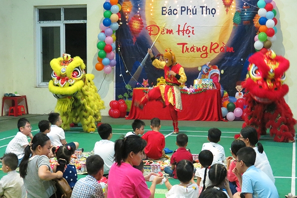 Báo Phú Thọ tổ chức Đêm hội trăng rằm
