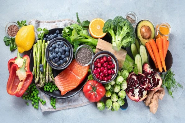 Chế độ ăn nâng cao thể trạng và giảm tác dụng phụ điều trị ung thư da