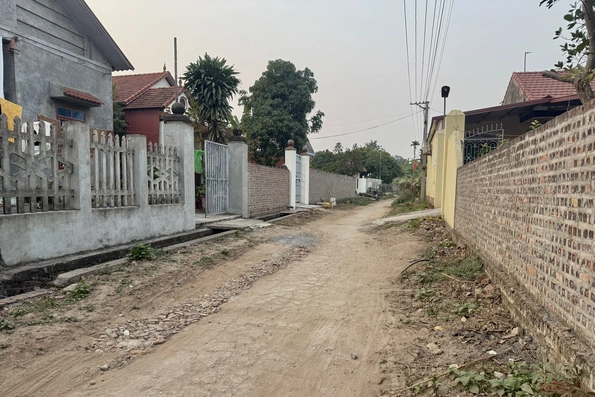 Khốn khổ với dự án đường nông thôn “treo”