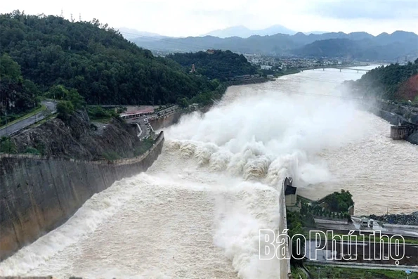 Khám phá công trình thế kỷ Thủy điện Hoà Bình