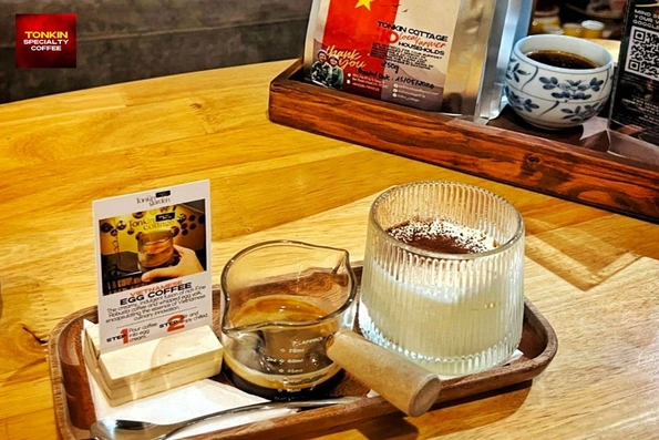 Cà phê trứng giữa phố thị - Hương vị Tonkin Egg Coffee