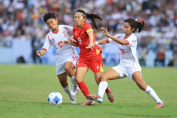 Thoát hiểm ngoạn mục, tuyển nữ Việt Nam nhận tin vui từ FIFA