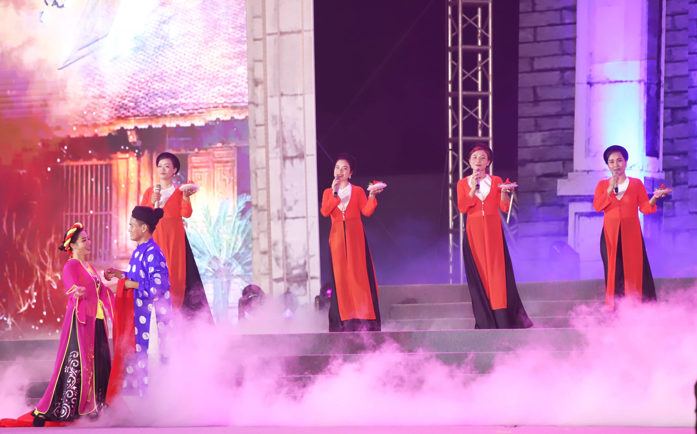 Rực rỡ sắc màu di sản văn hóa