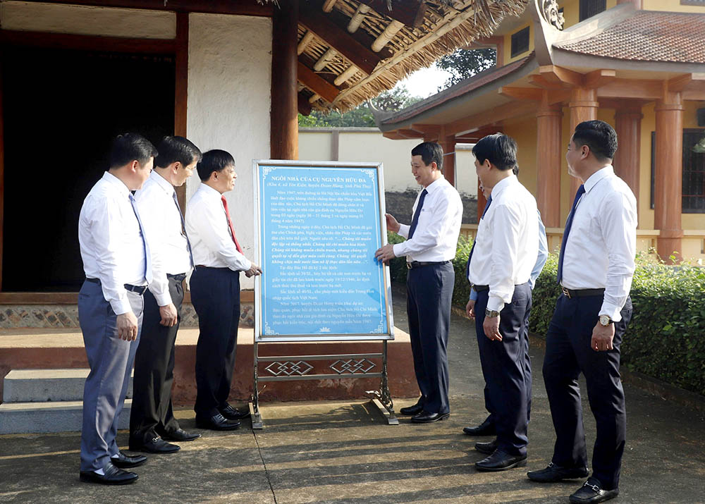 Các địa phương dâng hương tưởng niệm Chủ tịch Hồ Chí Minh