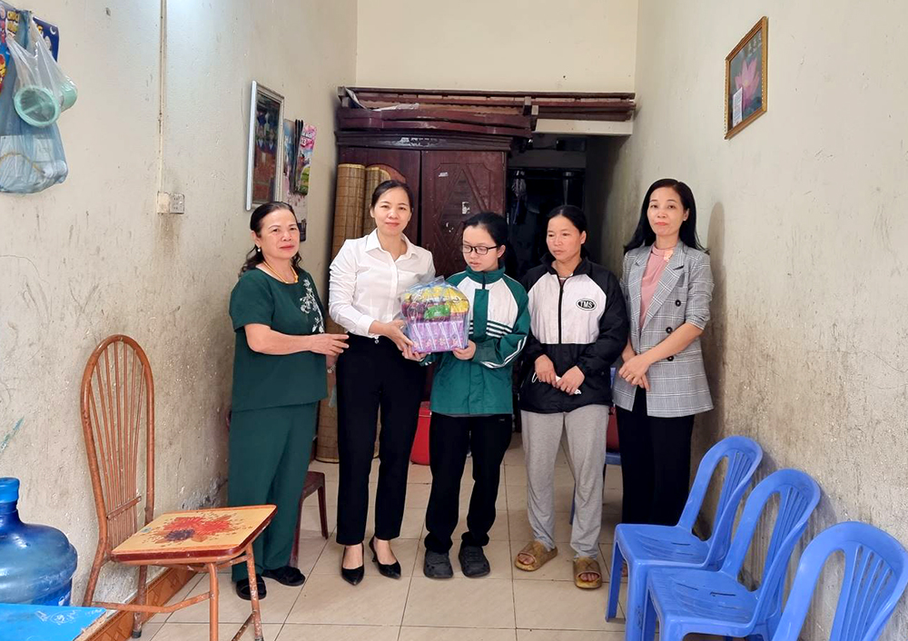 Mẹ đỡ đầu - Lan tỏa yêu thương