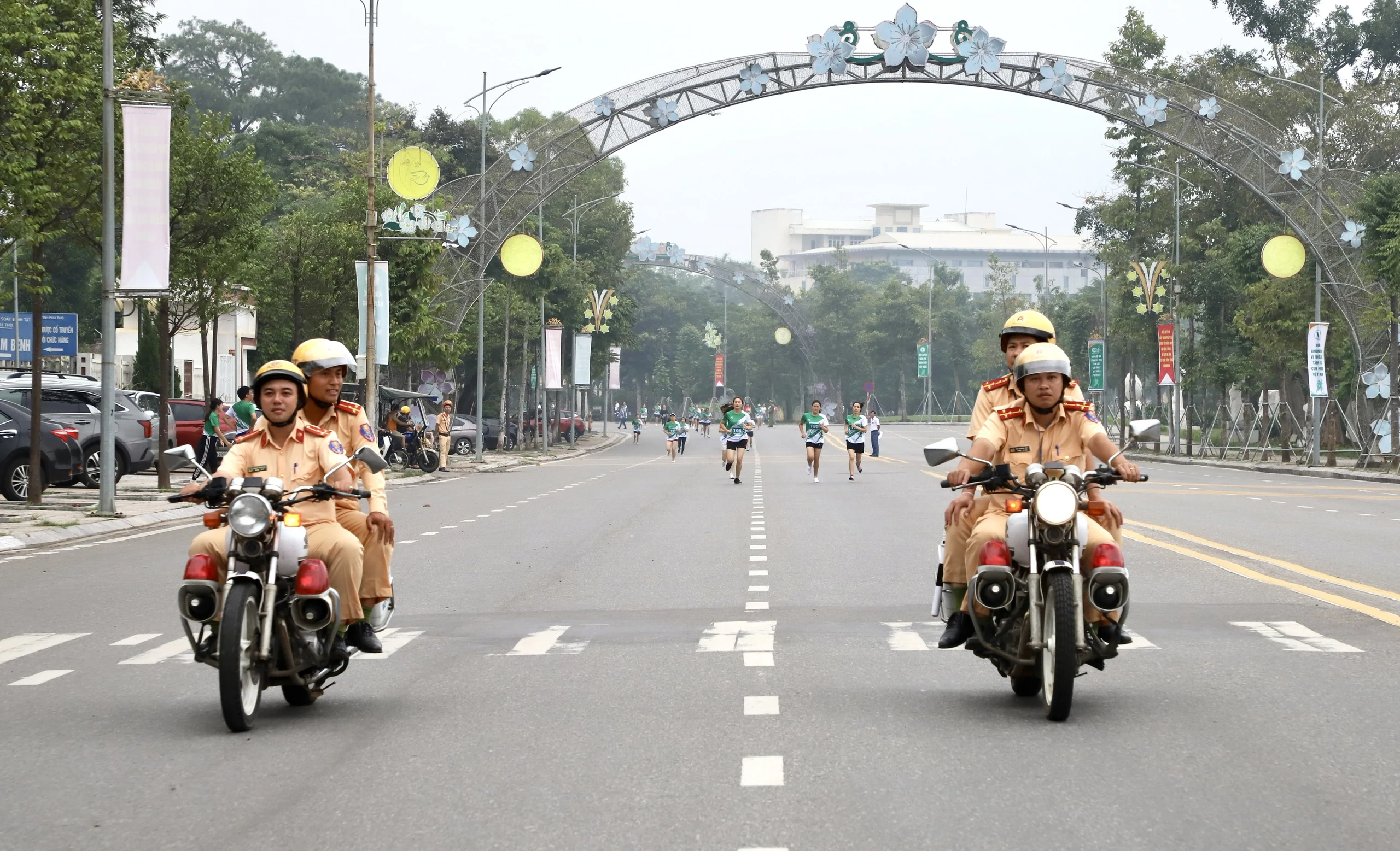 Sôi nổi Giải Việt dã “Cúp Giấy Bãi Bằng” năm 2023