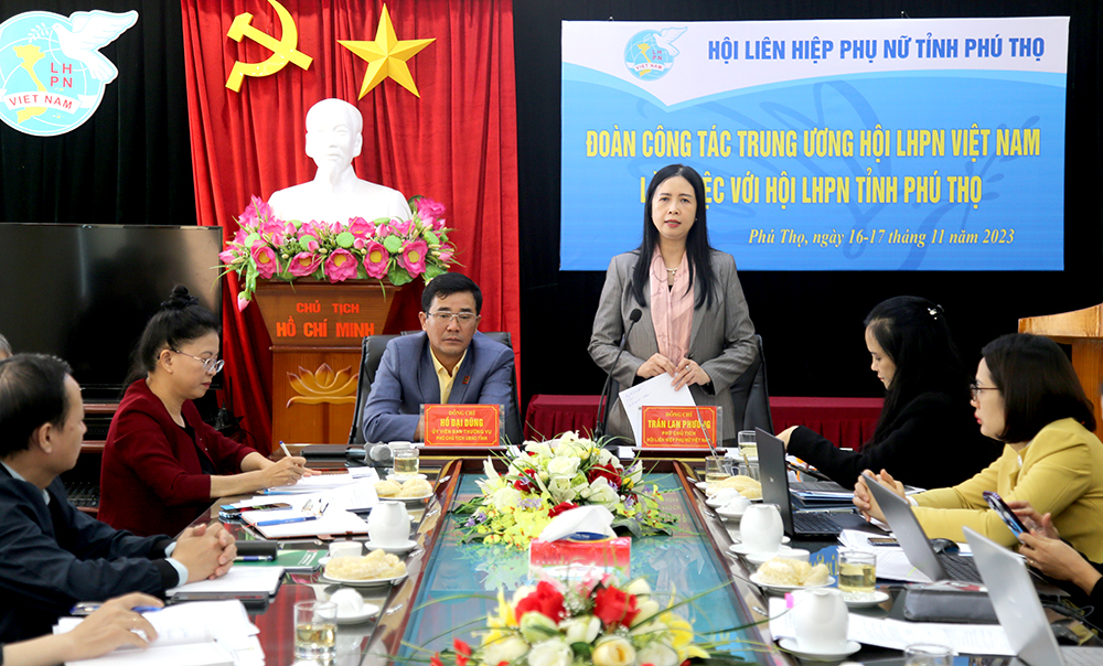 Trung ương Hội LHPN Việt Nam làm việc tại tỉnh
