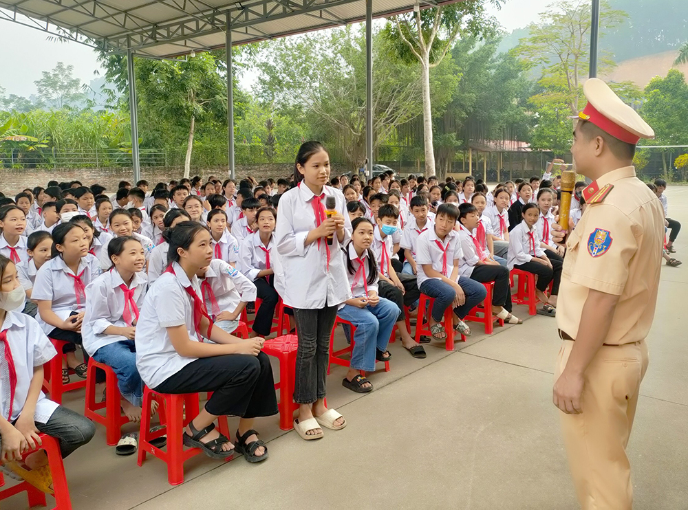 Đẩy mạnh tuyên truyền pháp luật về trật tự, an toàn giao thông