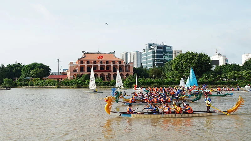 Thành phố Hồ Chí Minh khai thác tiềm năng du lịch đường thủy