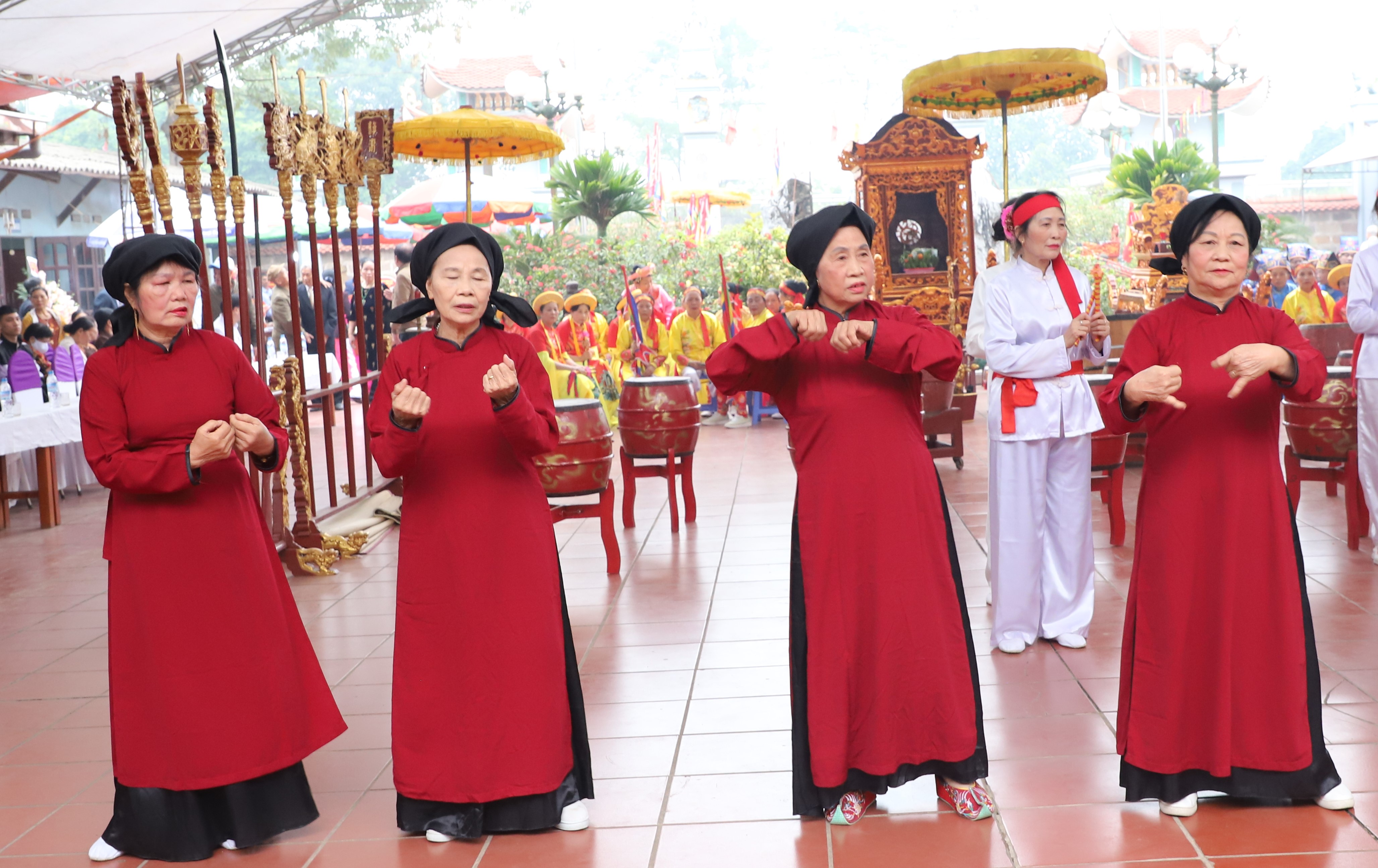 Đặc sắc lễ giỗ Thủy Tổ Quốc Mẫu