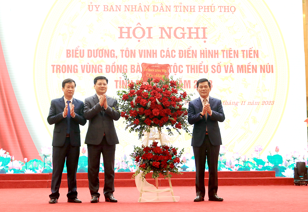 Tôn vinh 77 điển hình tiên tiến trong vùng đồng bào dân tộc thiểu số và miền núi năm 2023