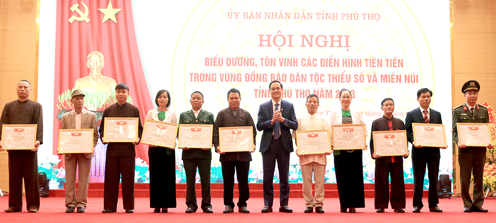 Tôn vinh 77 điển hình tiên tiến trong vùng đồng bào dân tộc thiểu số và miền núi năm 2023