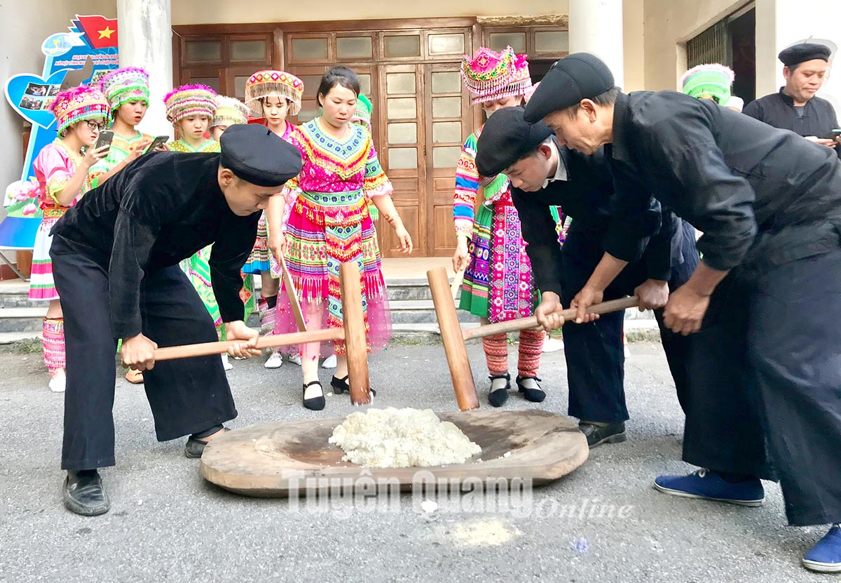 Đậm đà bản sắc văn hóa dân tộc Yên Sơn