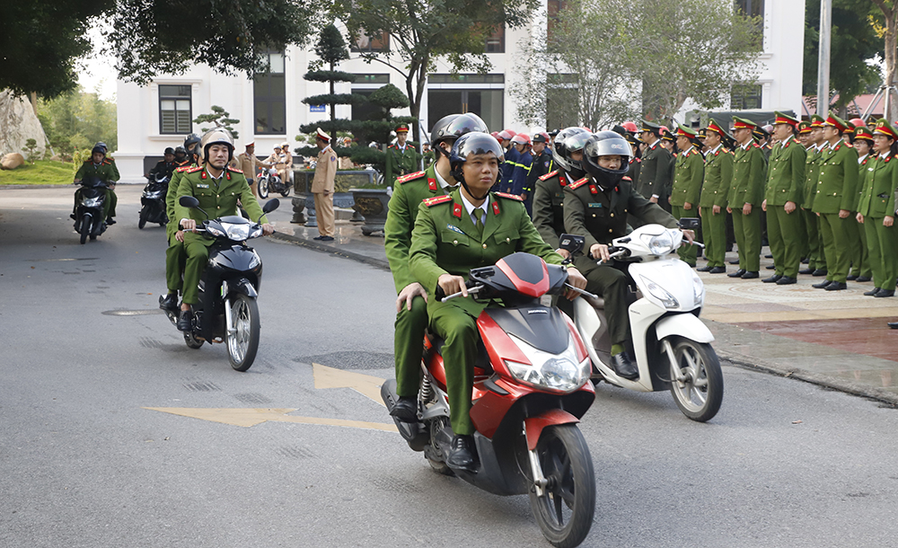 Launching forces for peak period of attacks to suppress criminals to ensure security and order for Lunar New Year