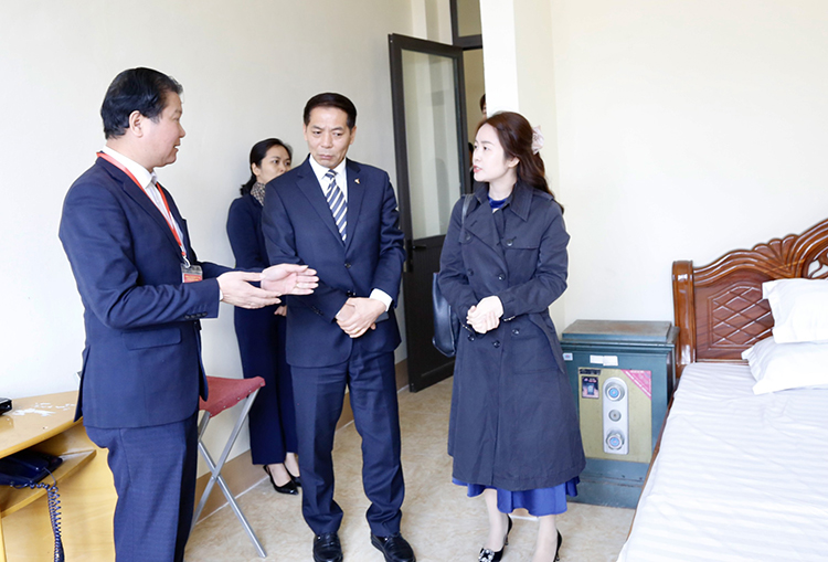 Hwaseong City (RoK)s delegation pays a working visit to Phu Tho